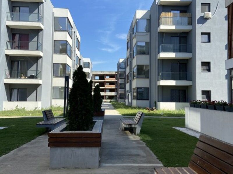 Cernica apartament 3 camere 2 balcoane 83 mp