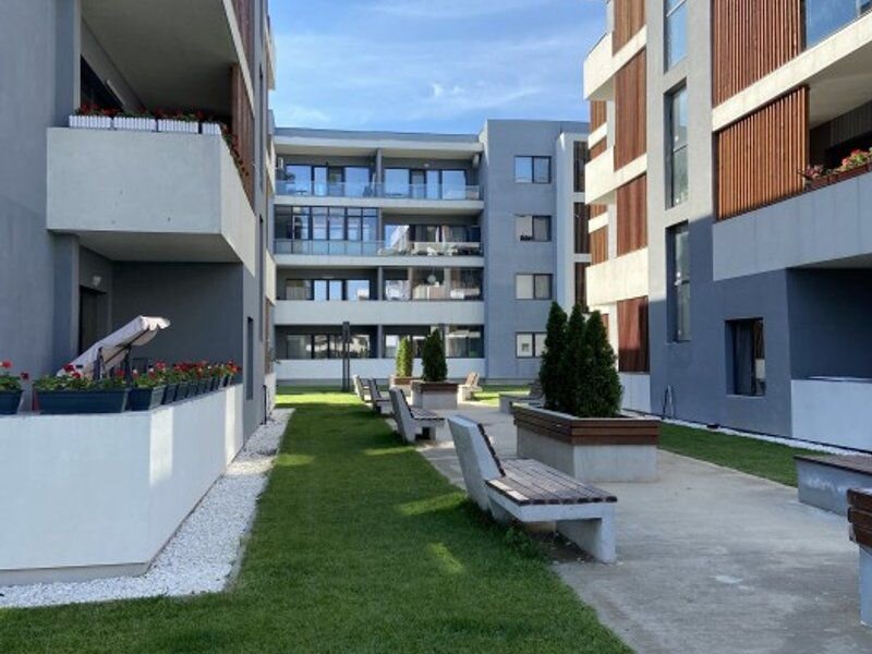 Cernica apartament 3 camere 2 balcoane 83 mp